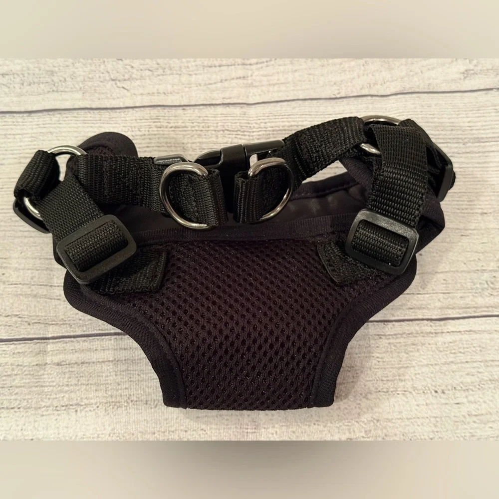 CANADA POOCH LTD Black Mesh Dog Harness/size SP